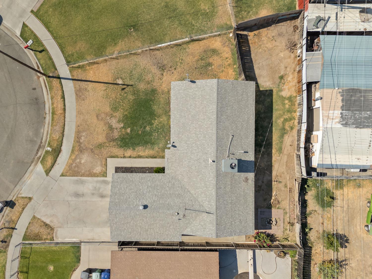 21435 S Pleasant Ave, Riverdale, CA 93656