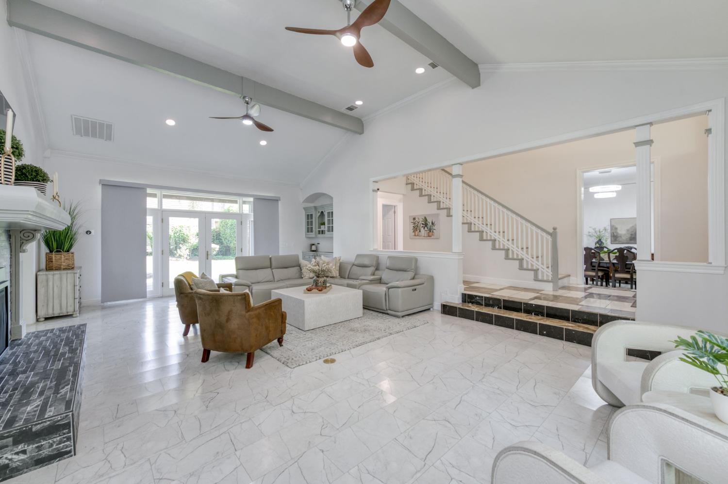 2473 W Beechwood Ave, Fresno, CA 93711