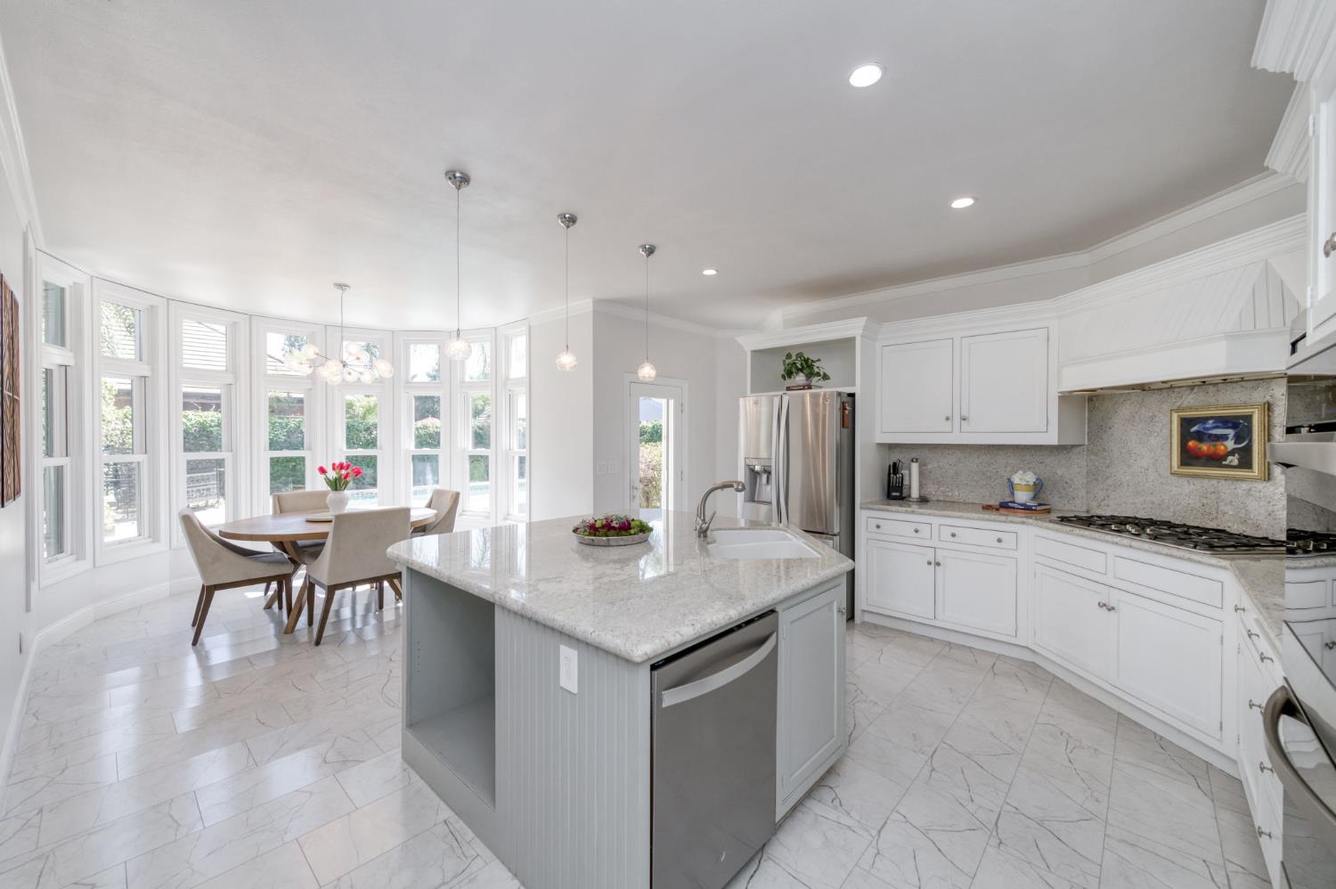 2473 W Beechwood Ave, Fresno, CA 93711