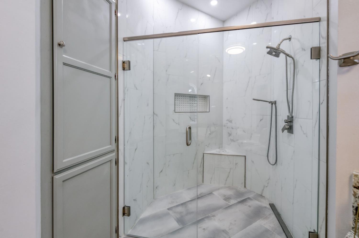 2473 W Beechwood Ave, Fresno, CA 93711