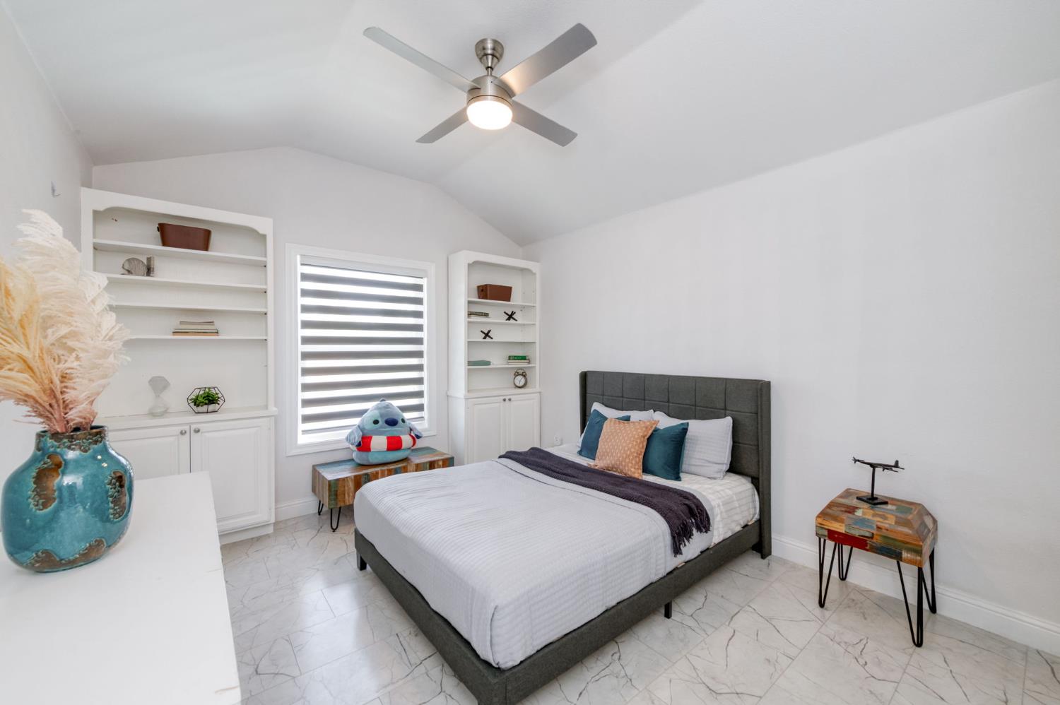 2473 W Beechwood Ave, Fresno, CA 93711