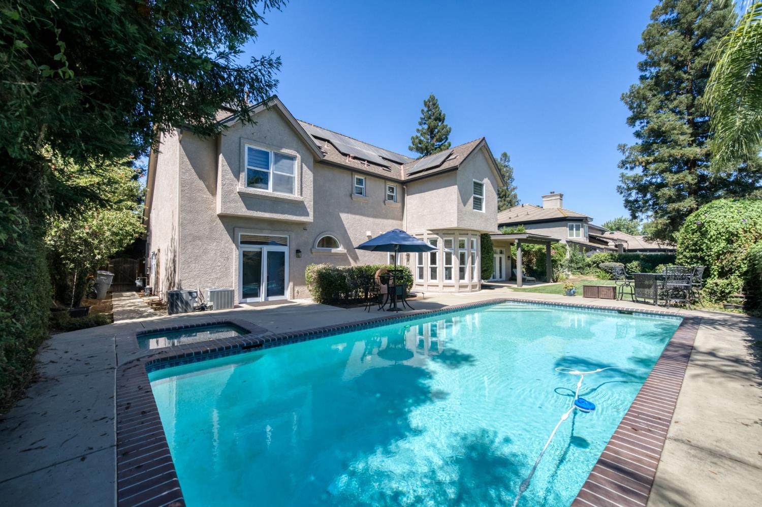 2473 W Beechwood Ave, Fresno, CA 93711