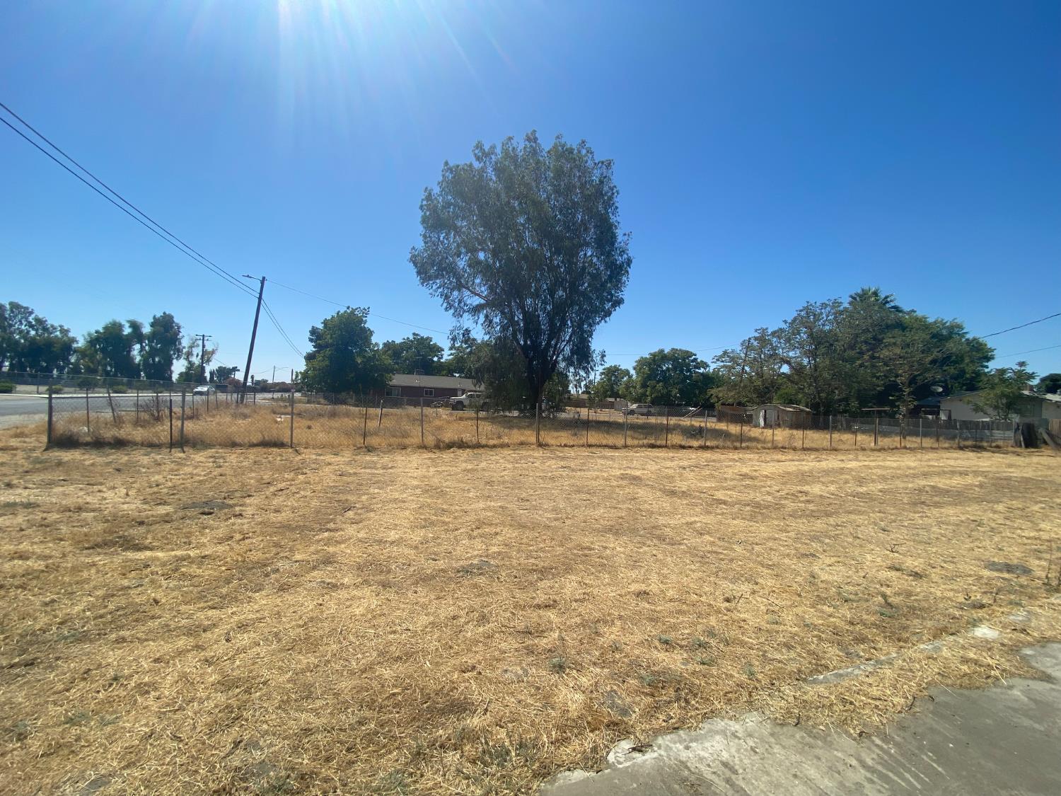 1530 Ottawa, Corcoran, CA 93212