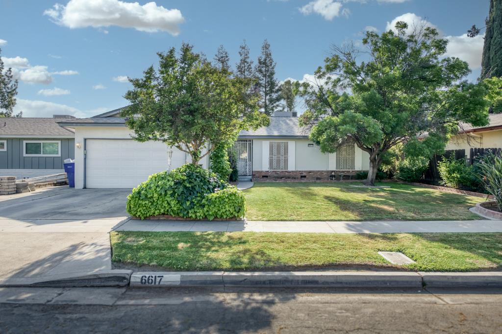 6617 N 2nd St, Fresno, CA 93710