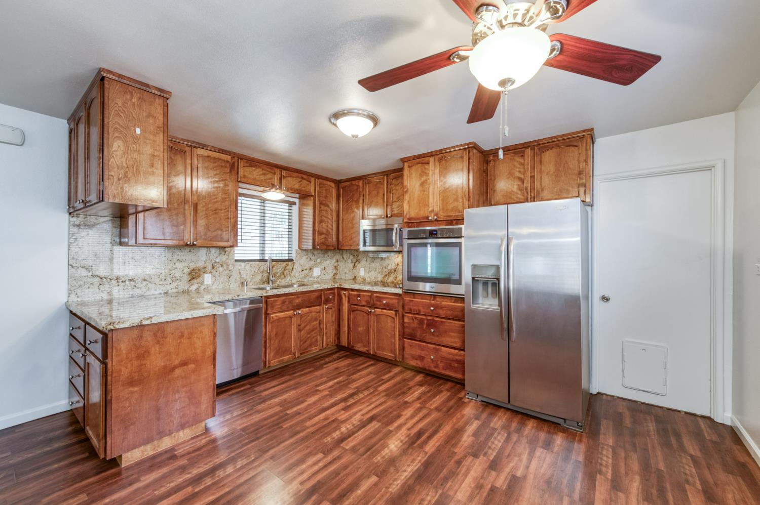 6617 N 2nd St, Fresno, CA 93710