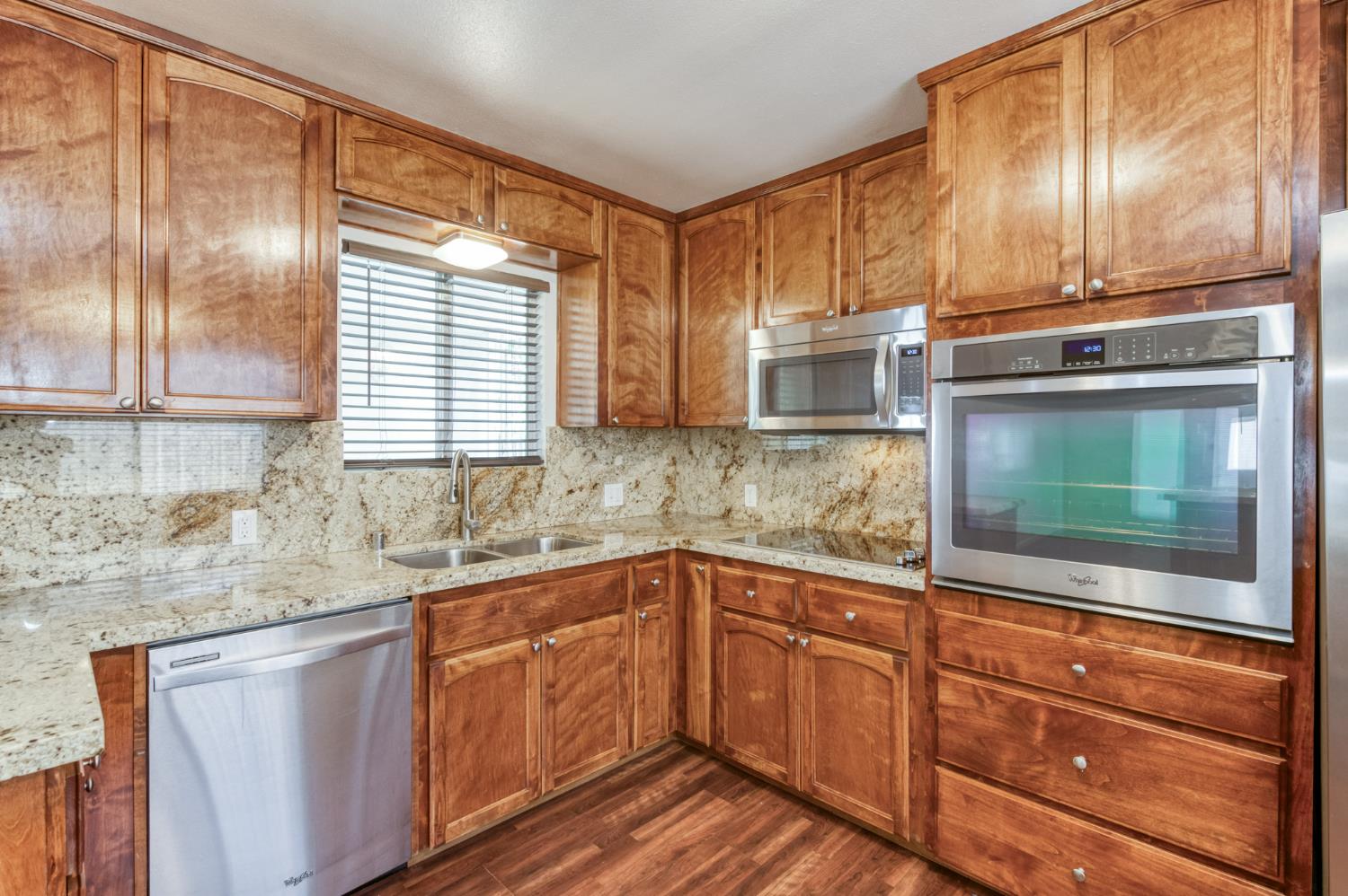 6617 N 2nd St, Fresno, CA 93710