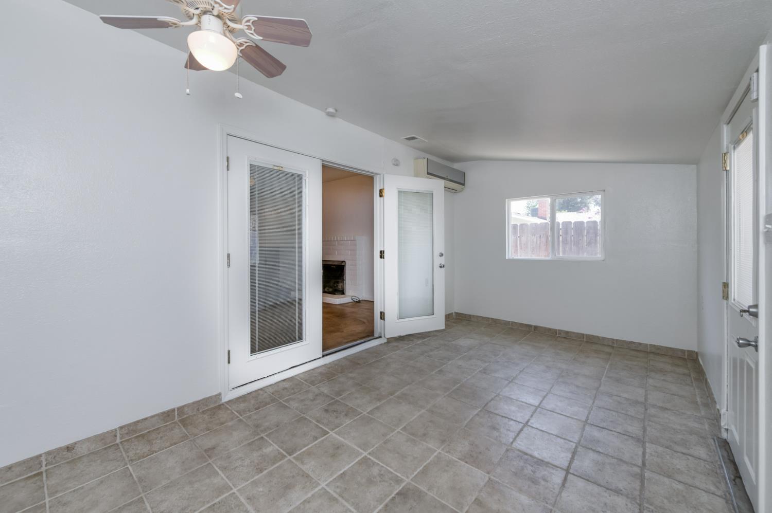 6617 N 2nd St, Fresno, CA 93710