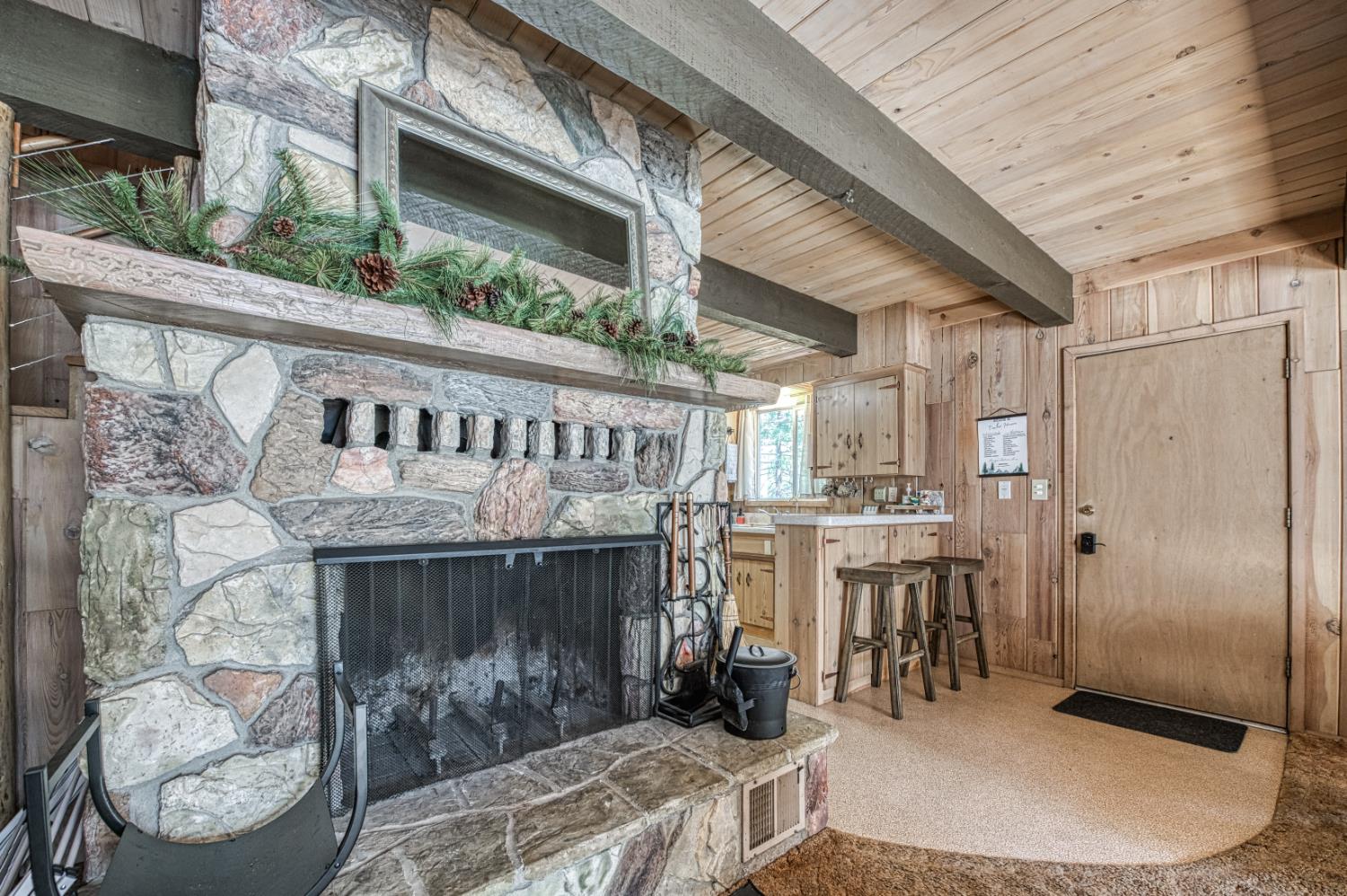 41277 Timber Drive, Shaver Lake, CA 93664