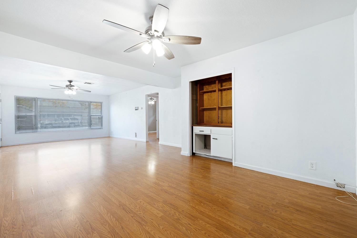 275 Yale Ave, Coalinga, CA 93210