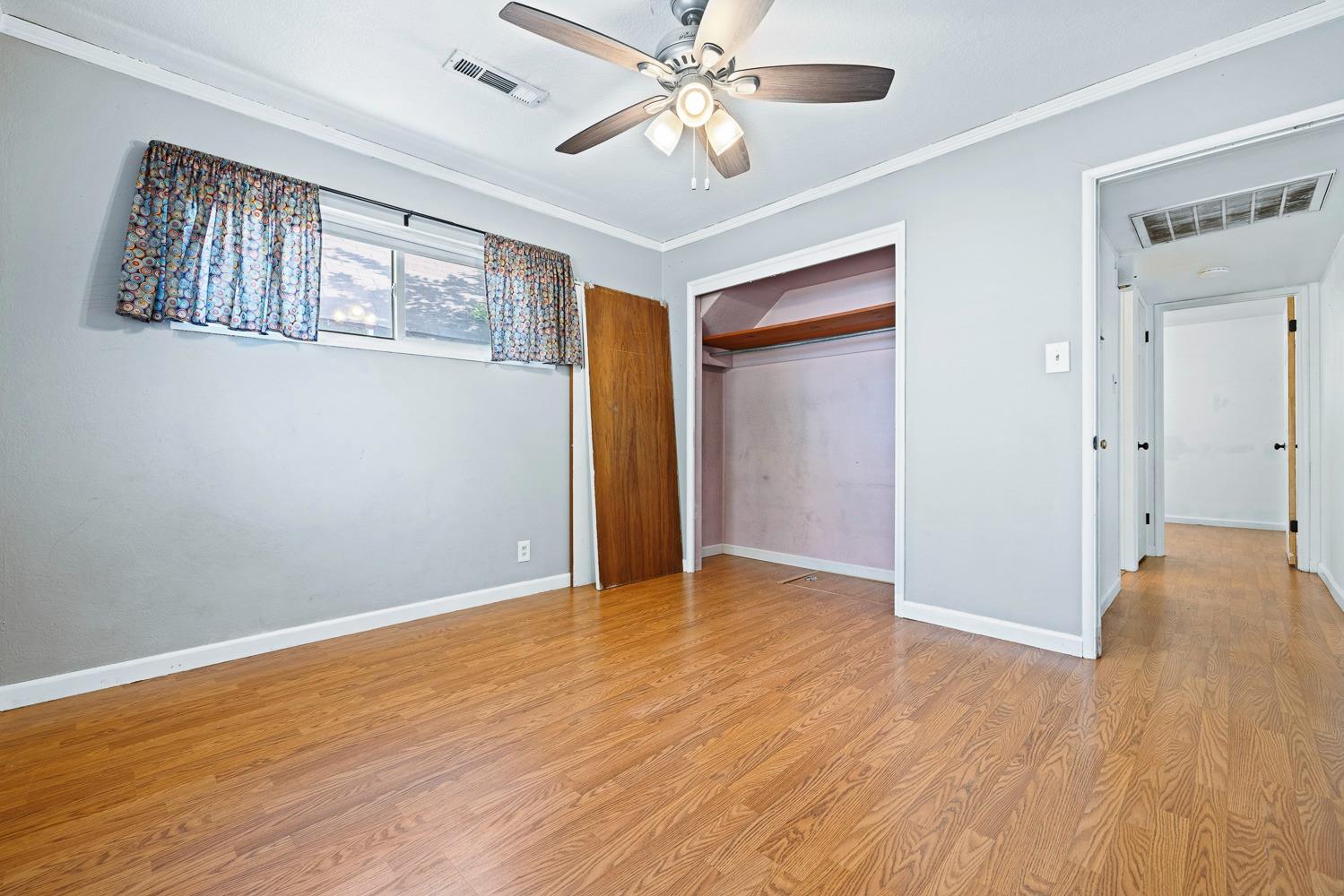 275 Yale Ave, Coalinga, CA 93210