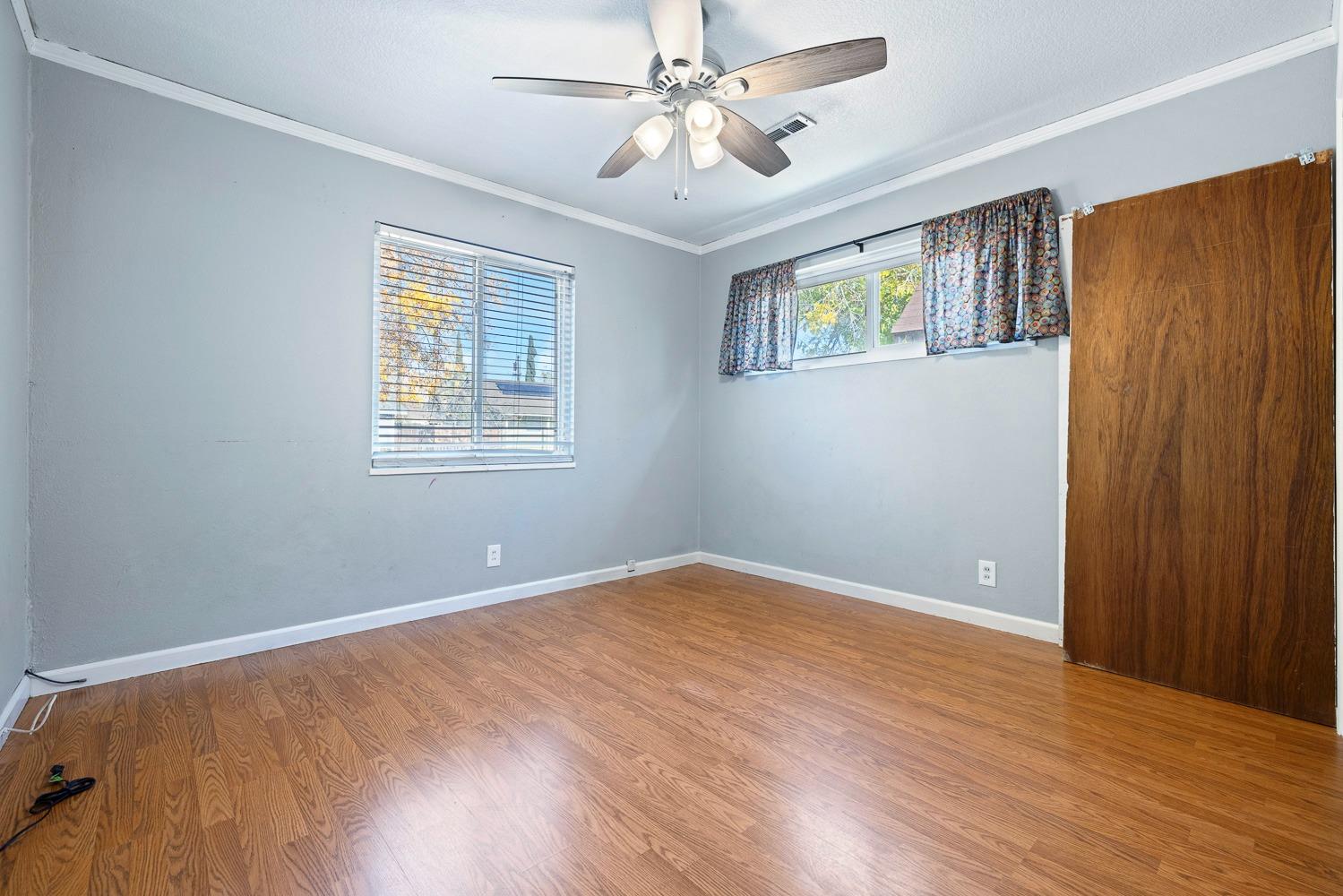 275 Yale Ave, Coalinga, CA 93210