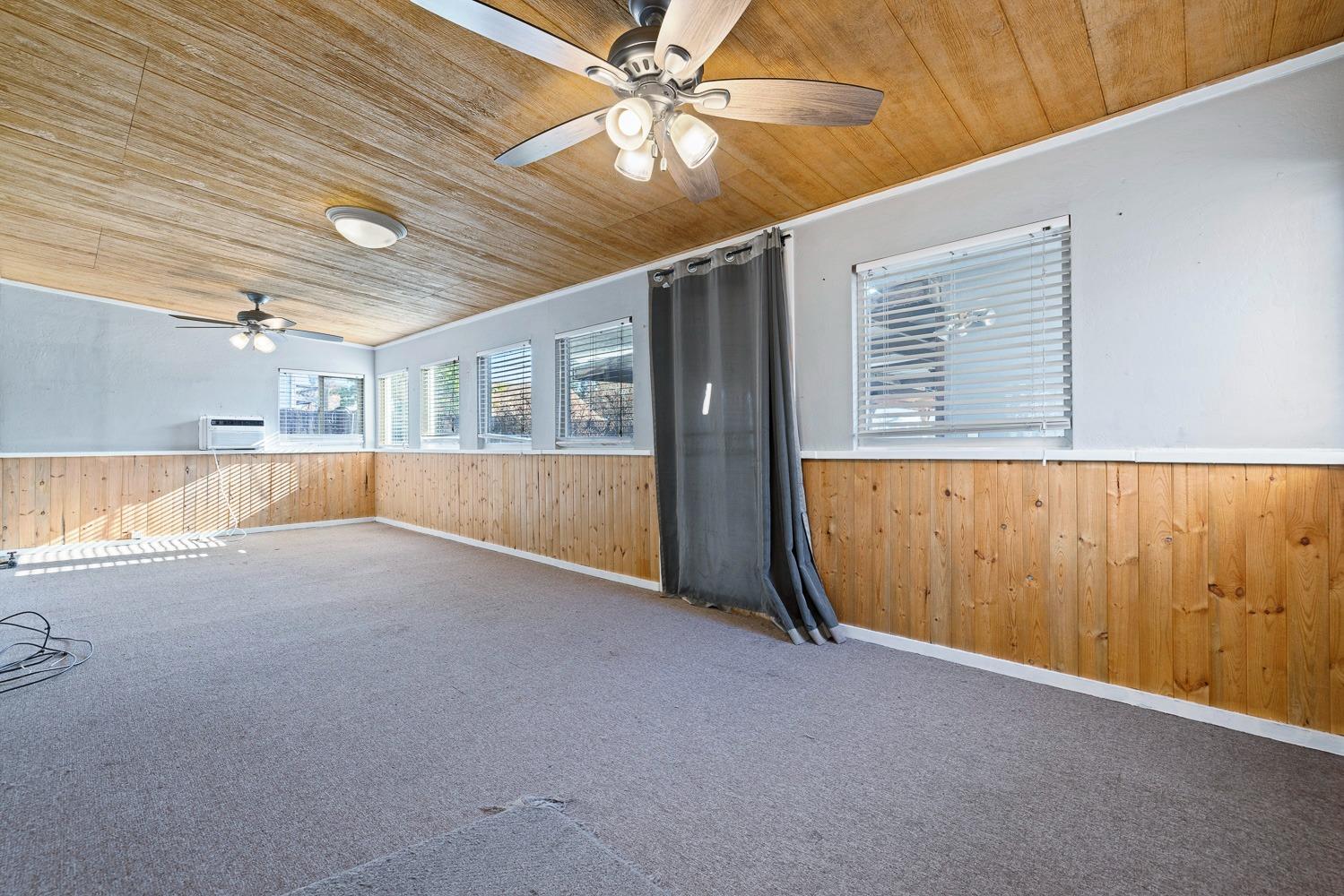 275 Yale Ave, Coalinga, CA 93210