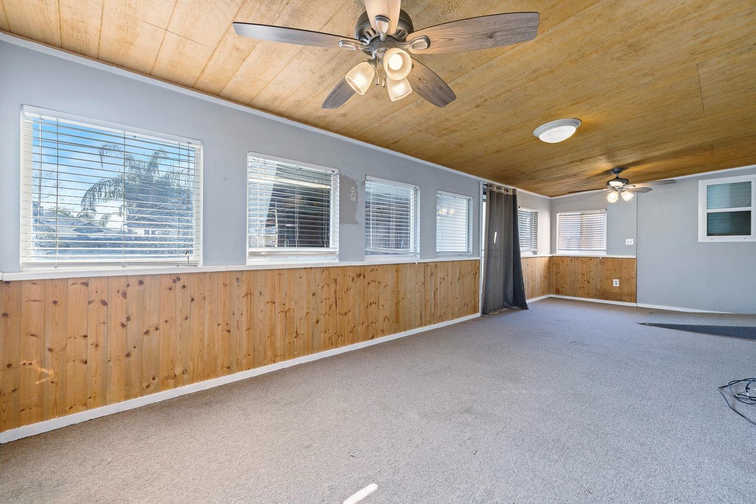 275 Yale Ave, Coalinga, CA 93210