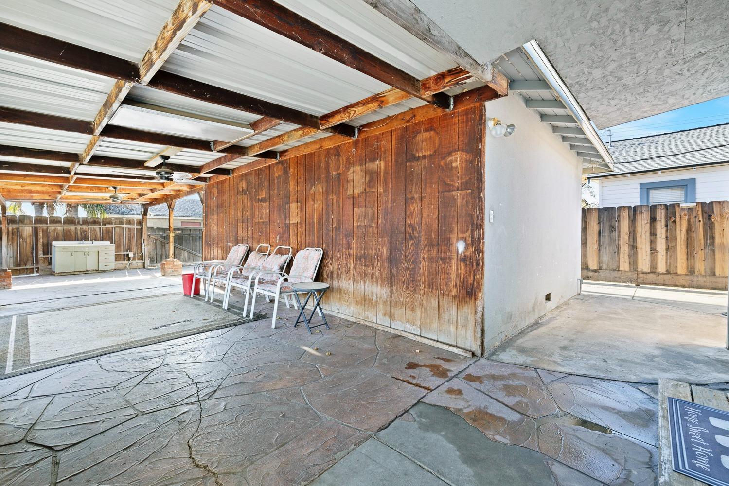 275 Yale Ave, Coalinga, CA 93210