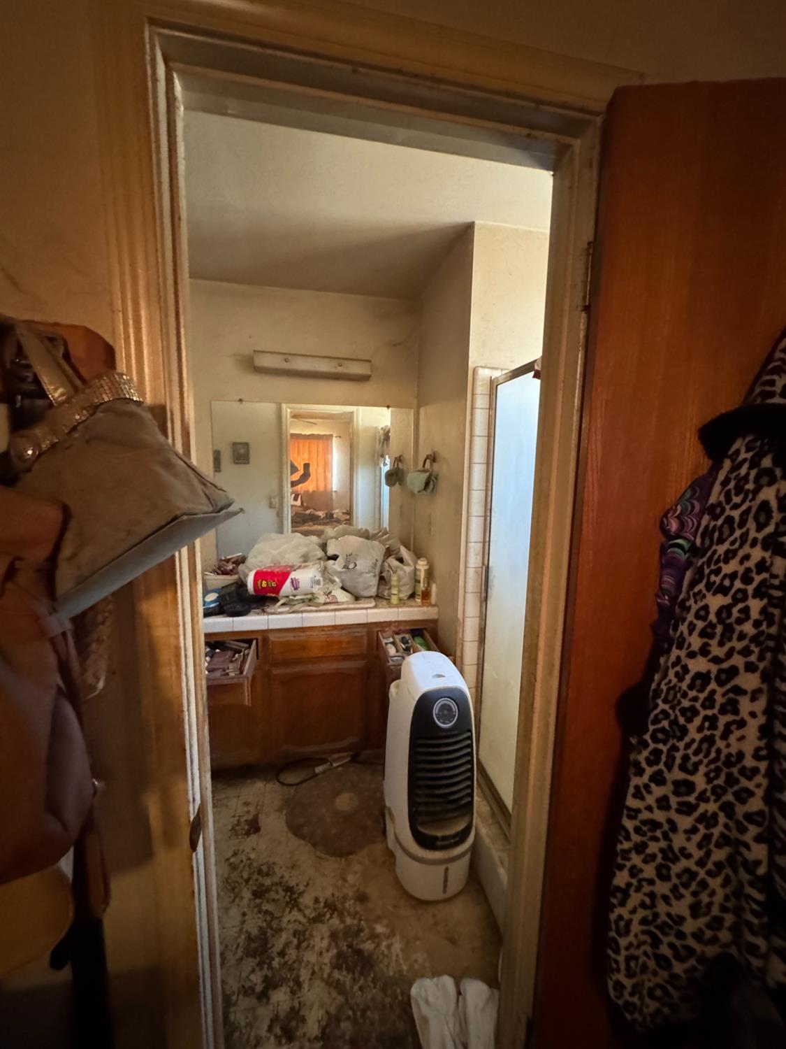 37307 Mistletoe Rd, Yokuts Valley, CA 93675