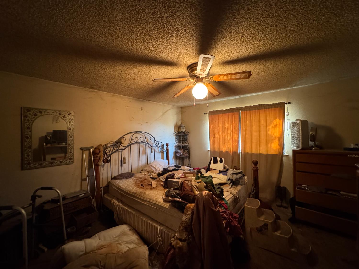 37307 Mistletoe Rd, Yokuts Valley, CA 93675