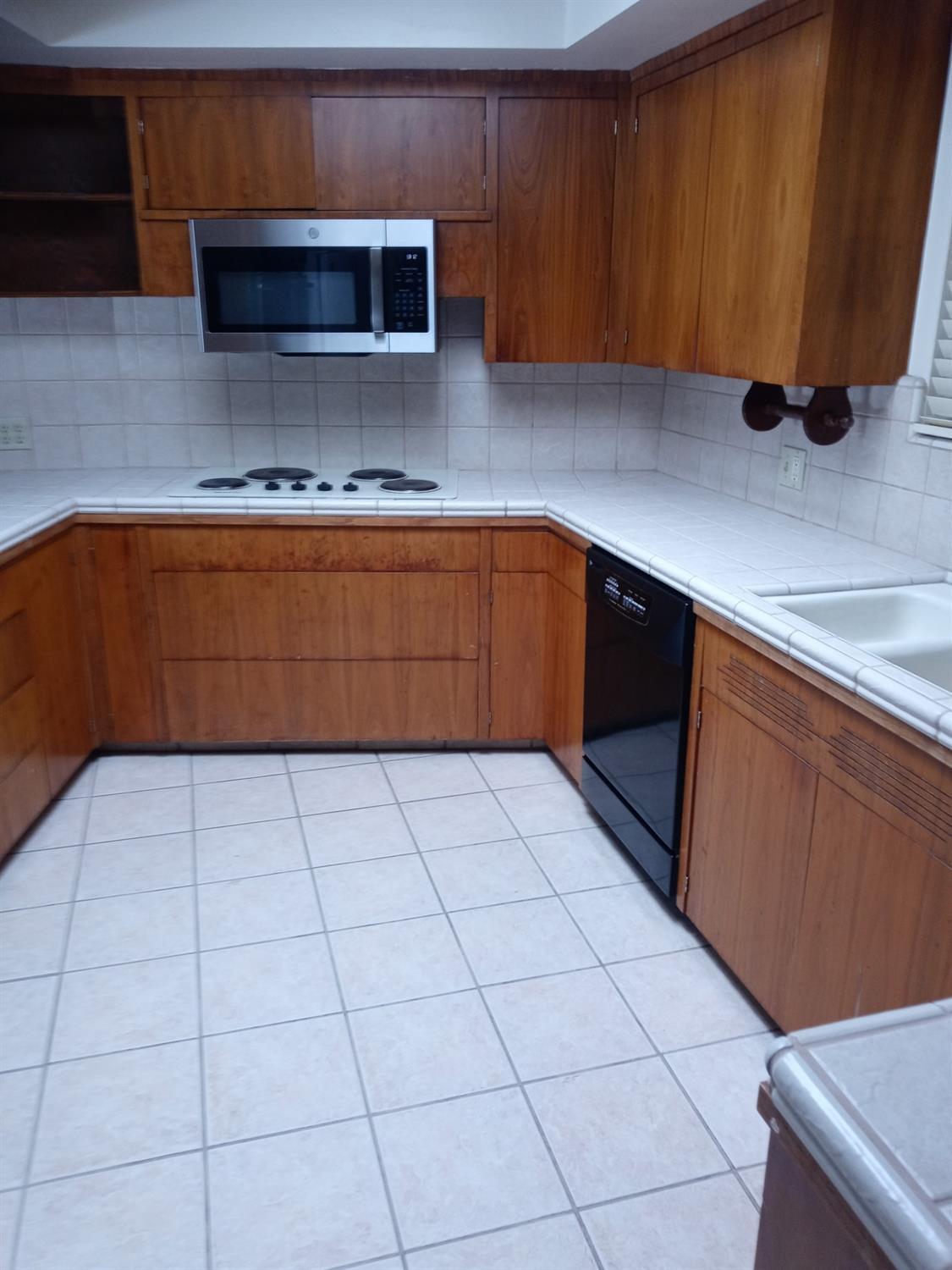 1448 E Gettysburg Ave, Fresno, CA 93704