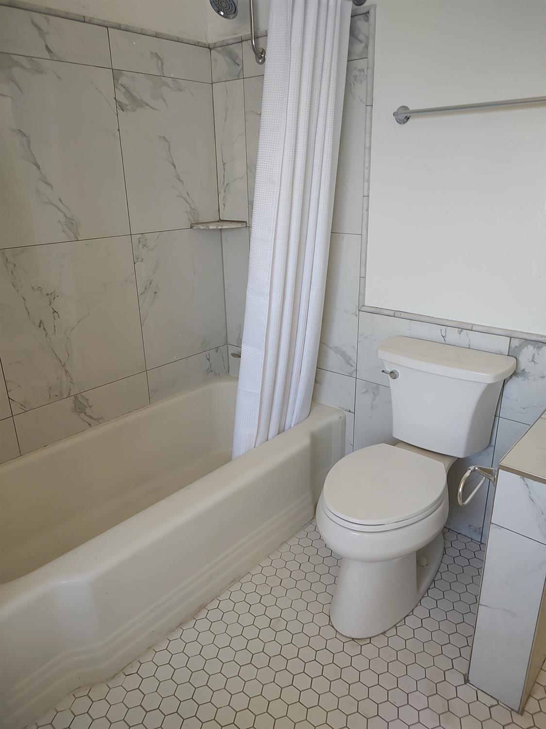 1448 E Gettysburg Ave, Fresno, CA 93704