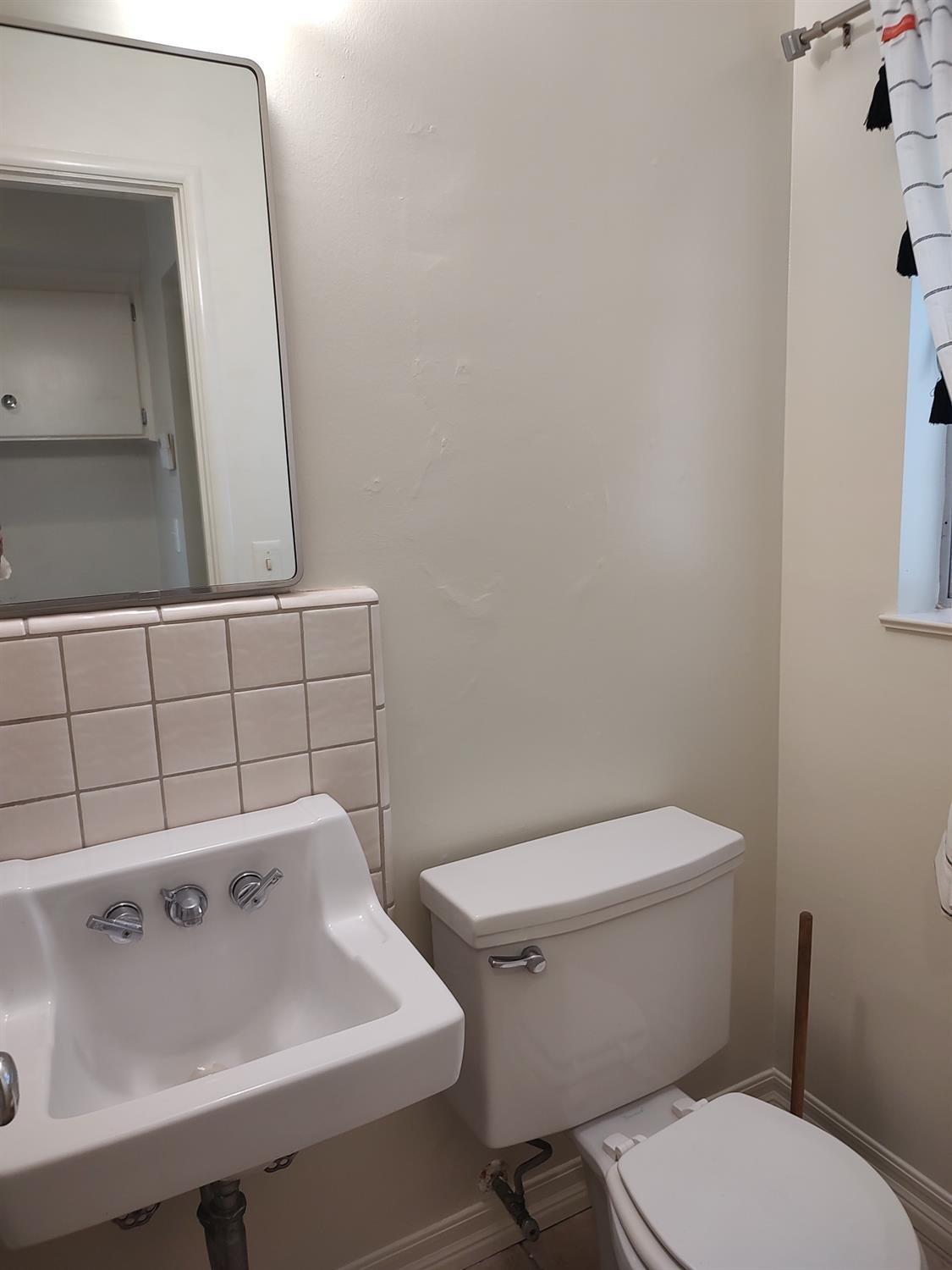 1448 E Gettysburg Ave, Fresno, CA 93704