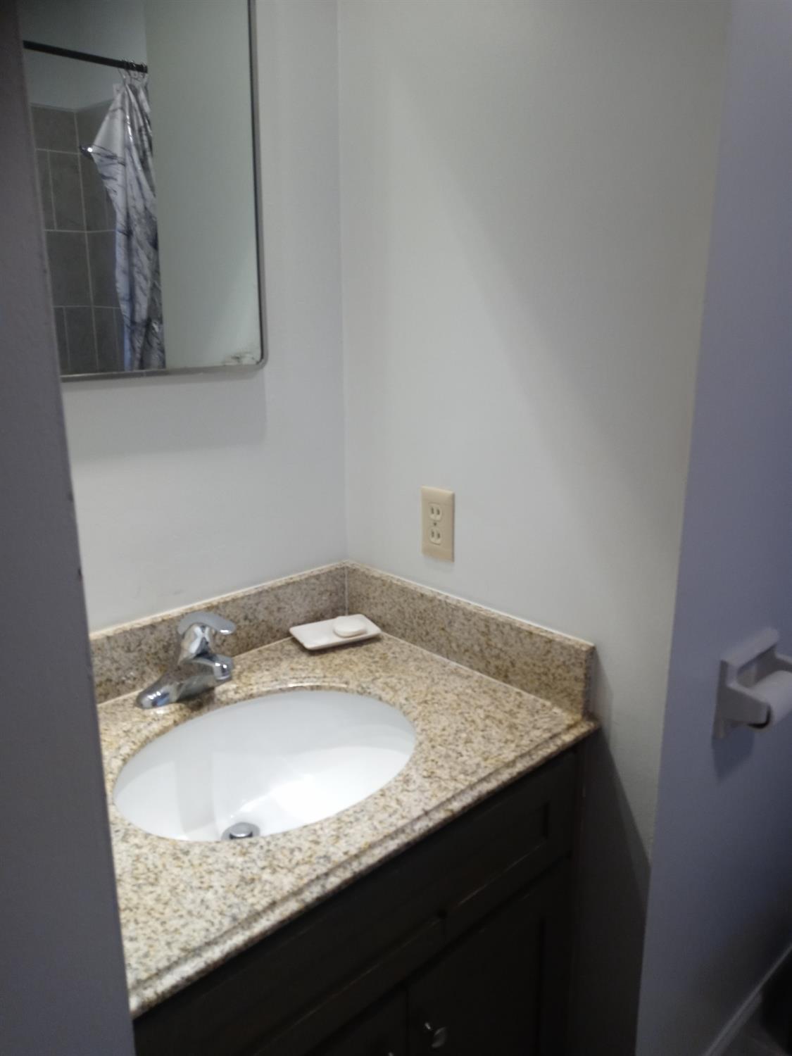 1448 E Gettysburg Ave, Fresno, CA 93704