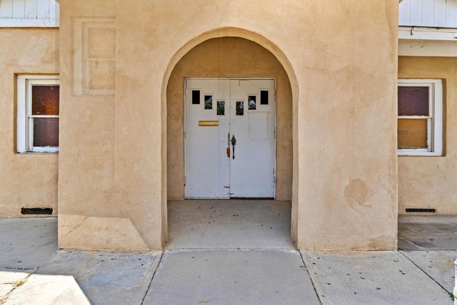 900 Sonora St, Madera, CA 93638