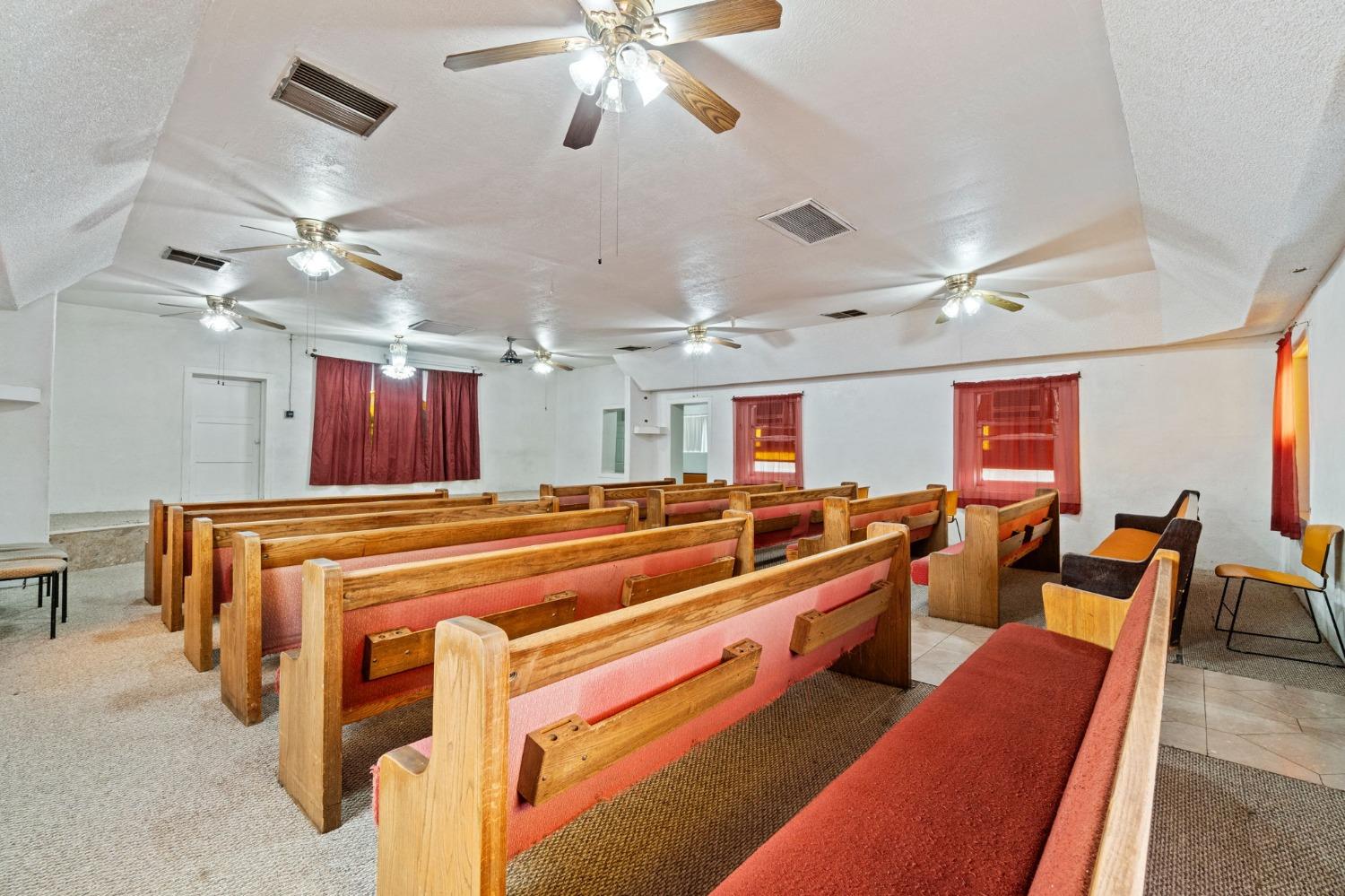 900 Sonora St, Madera, CA 93638