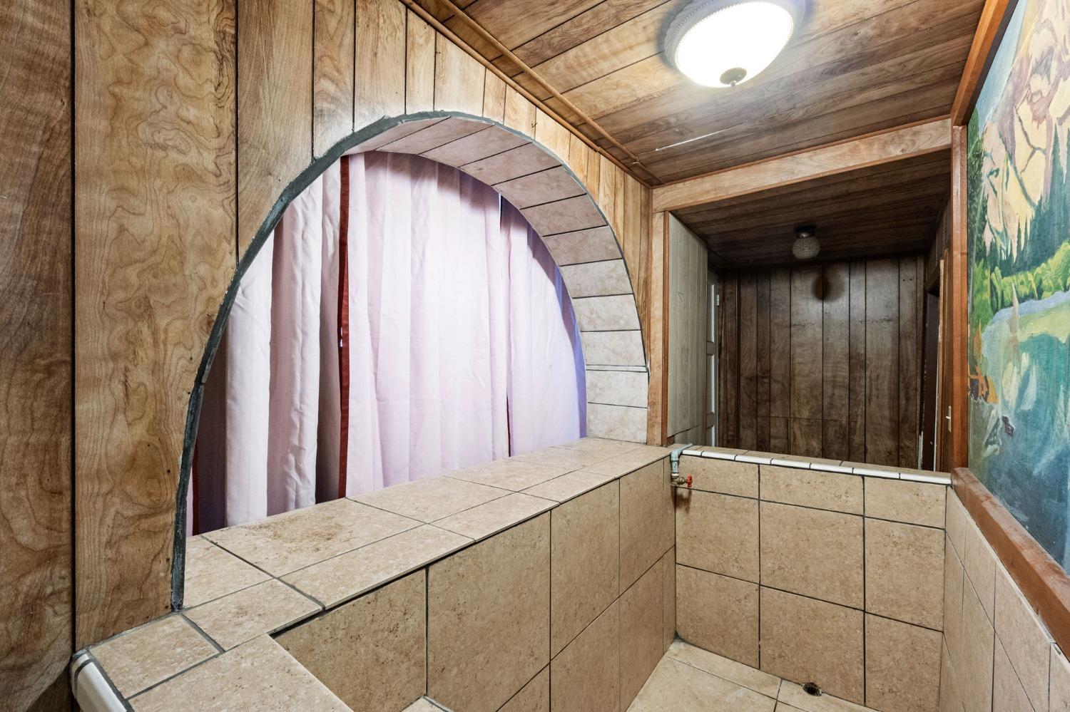 900 Sonora St, Madera, CA 93638