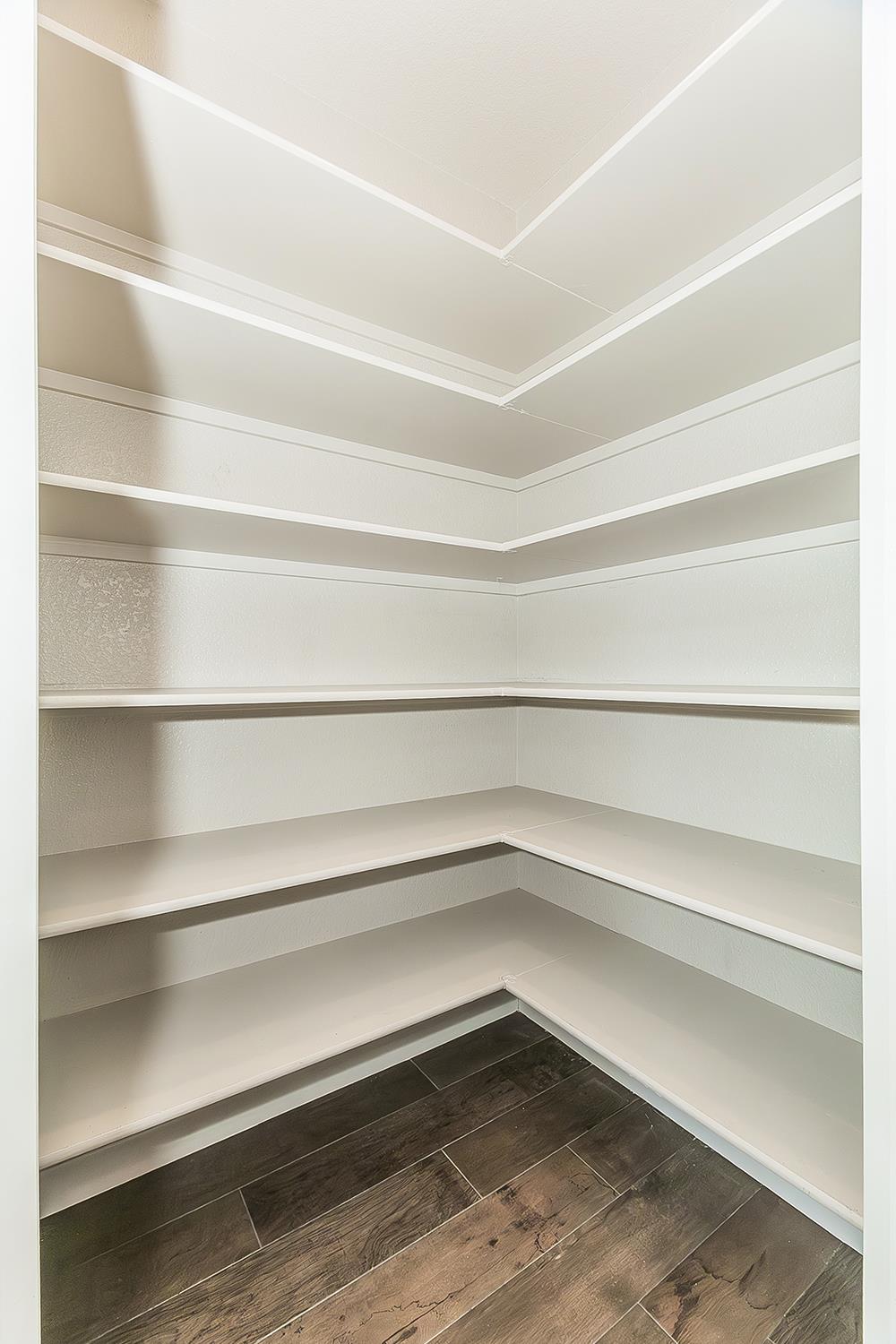 2944 Vermont Ave, Clovis, CA 93619