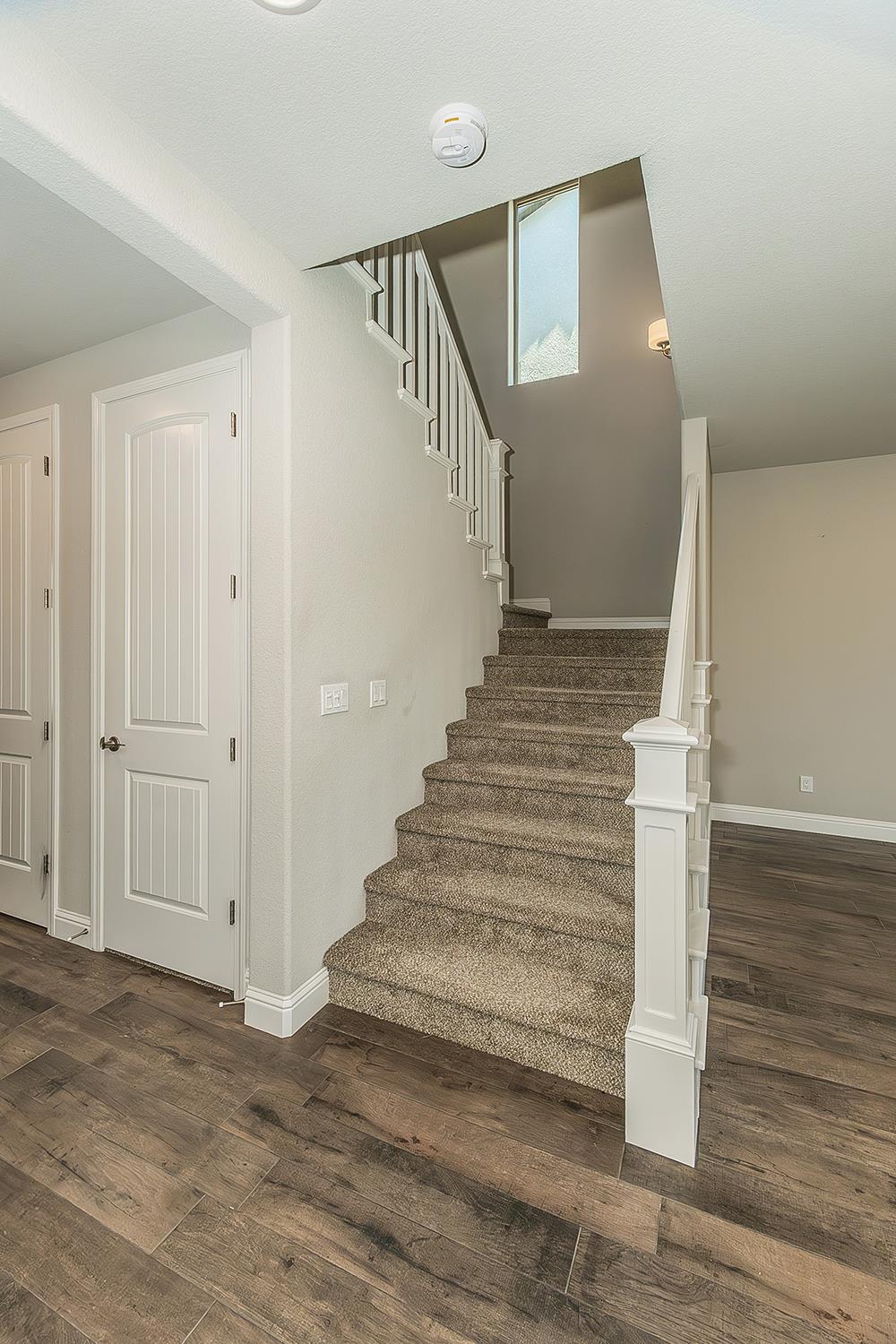 2944 Vermont Ave, Clovis, CA 93619