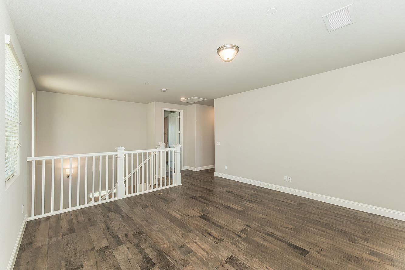 2944 Vermont Ave, Clovis, CA 93619