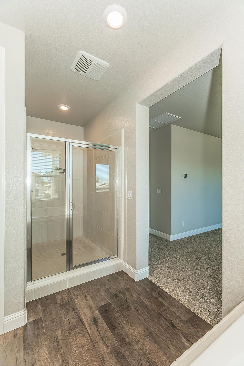 2944 Vermont Ave, Clovis, CA 93619