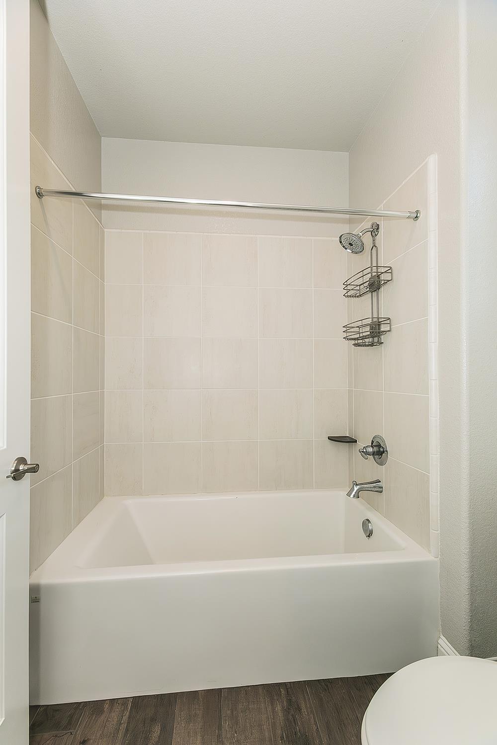 2944 Vermont Ave, Clovis, CA 93619