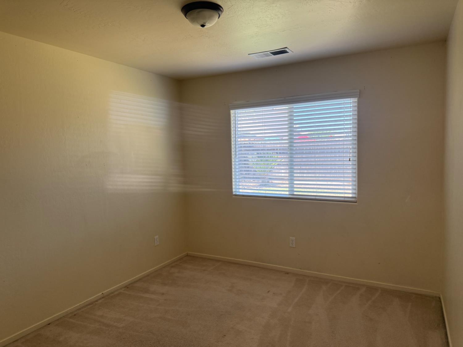 2020 W Bristol, Hanford, CA 93230