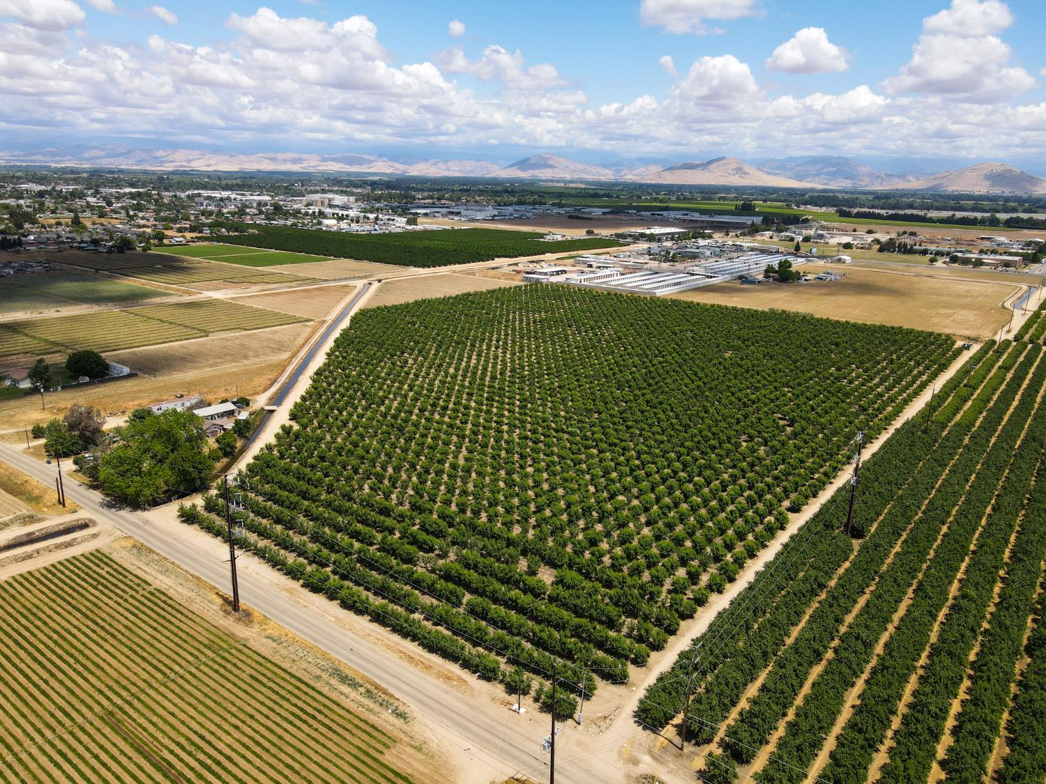 3630 S. Greenwood Ave., Sanger, CA 93657