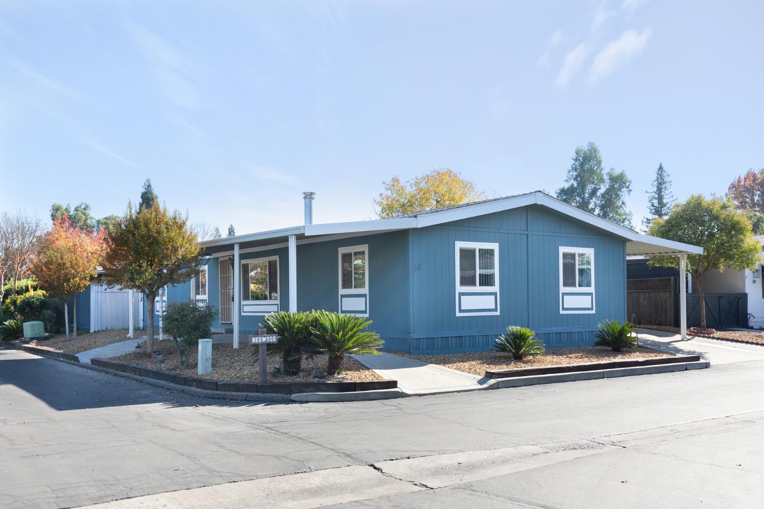 8701 N Highway 41 #37, Fresno, CA 93720