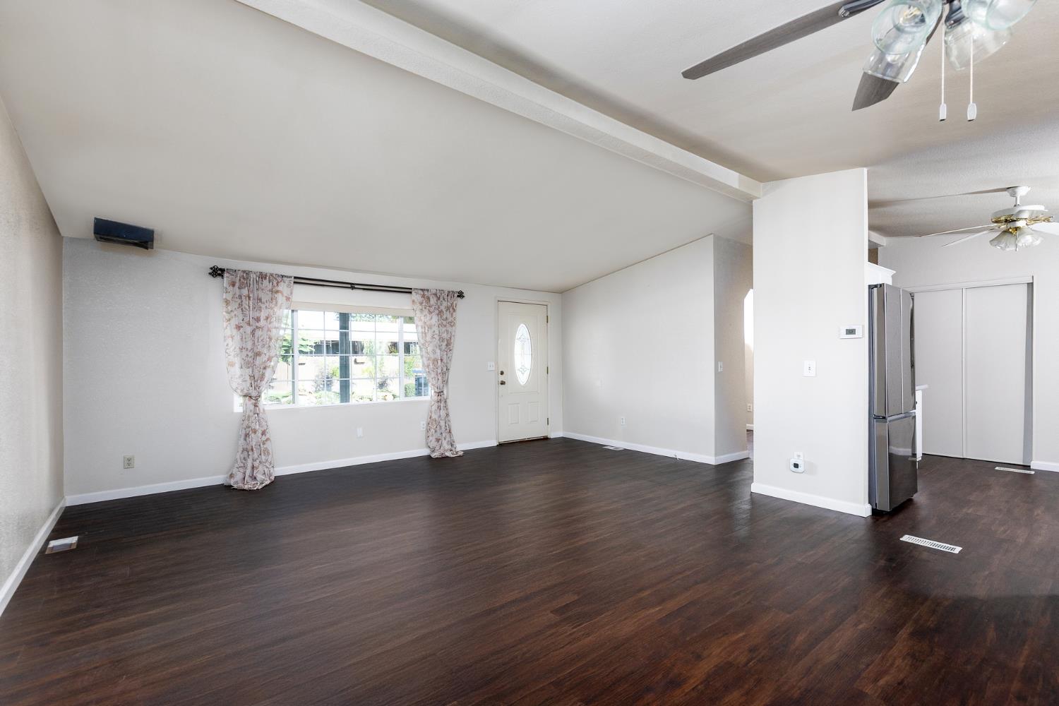 8701 N Highway 41 #37, Fresno, CA 93720