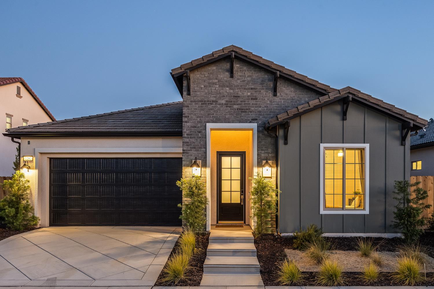 7257 W Ashcroft Ave, Fresno, CA 93723