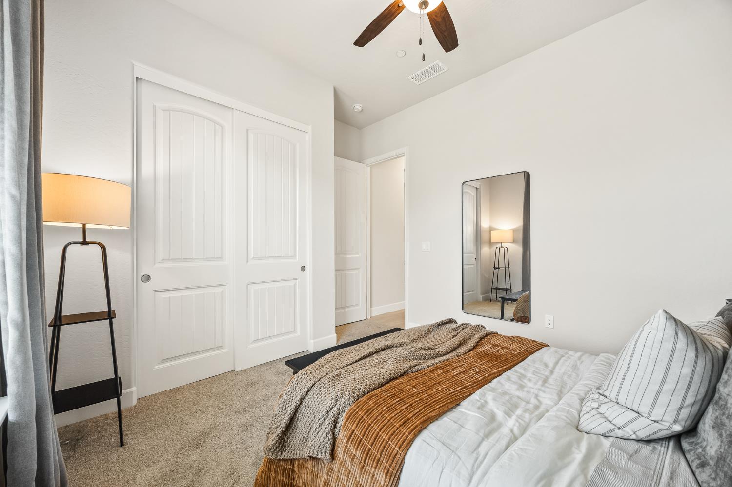 7257 W Ashcroft Ave, Fresno, CA 93723