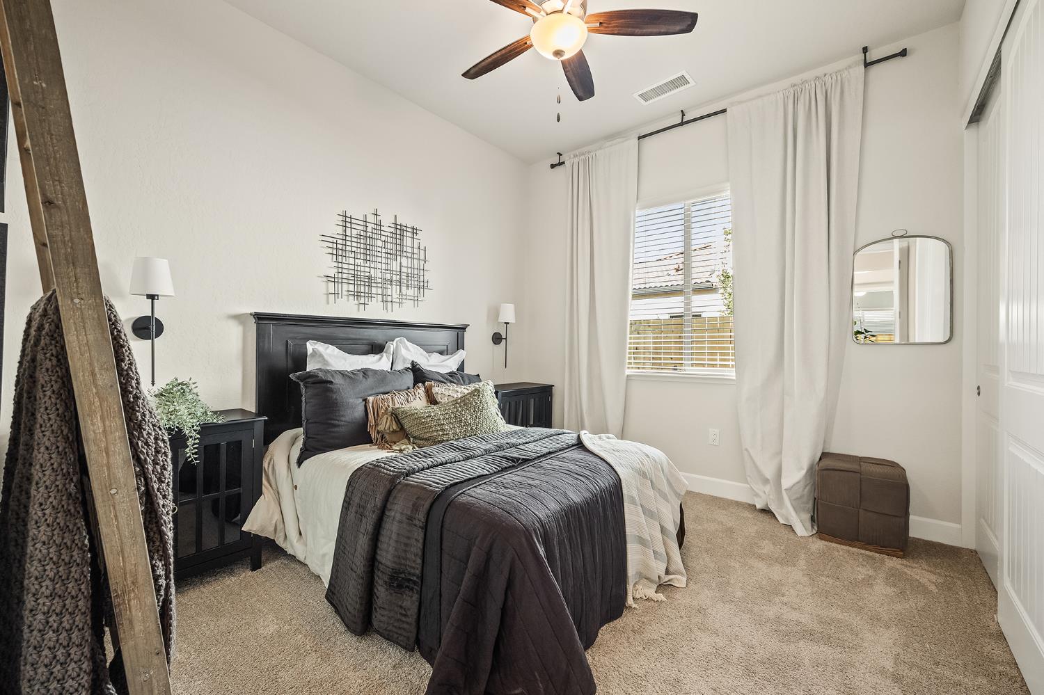 7257 W Ashcroft Ave, Fresno, CA 93723