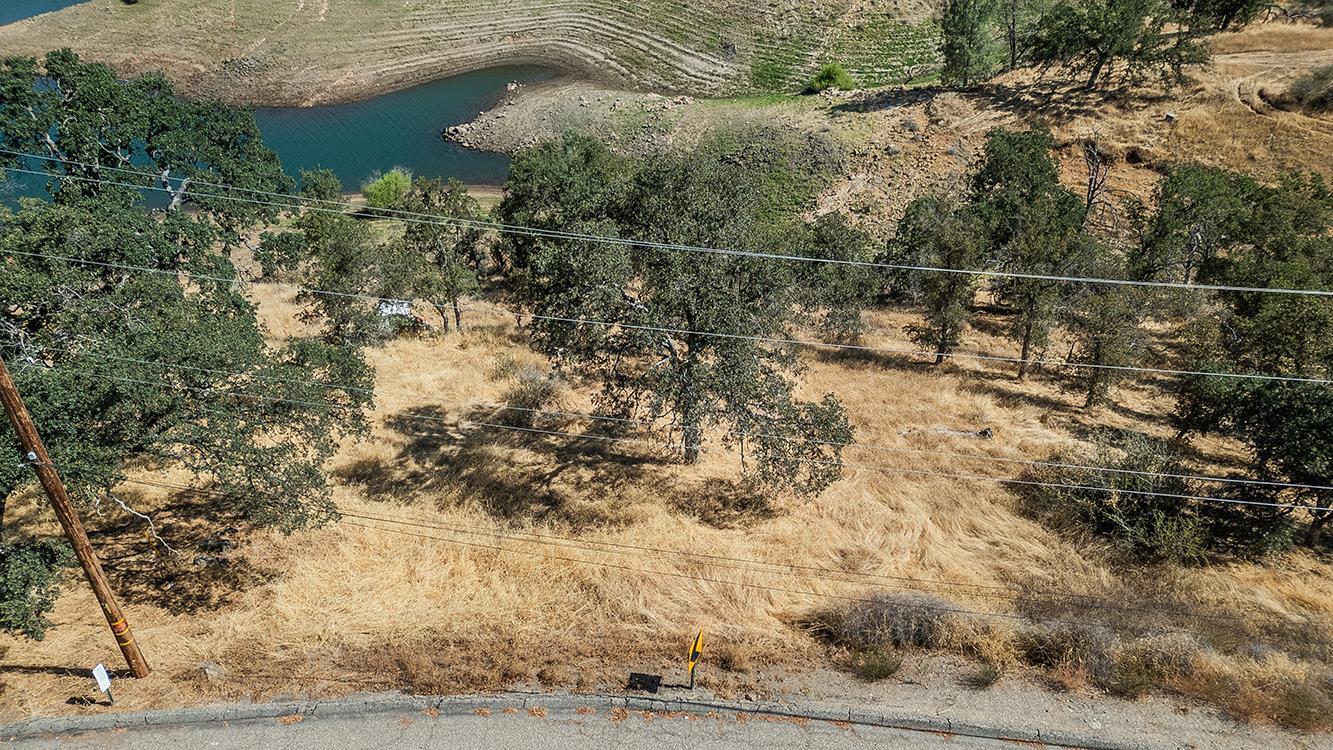 28595 Sky Harbour Rd, Friant, CA 93626