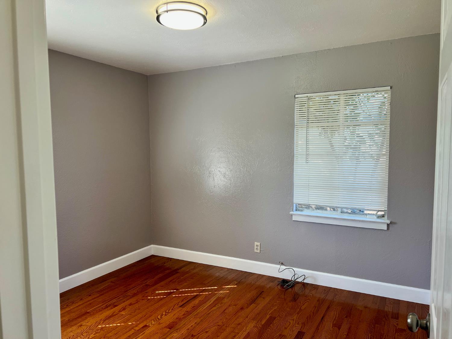 817 W Shields Ave, Fresno, CA 93705