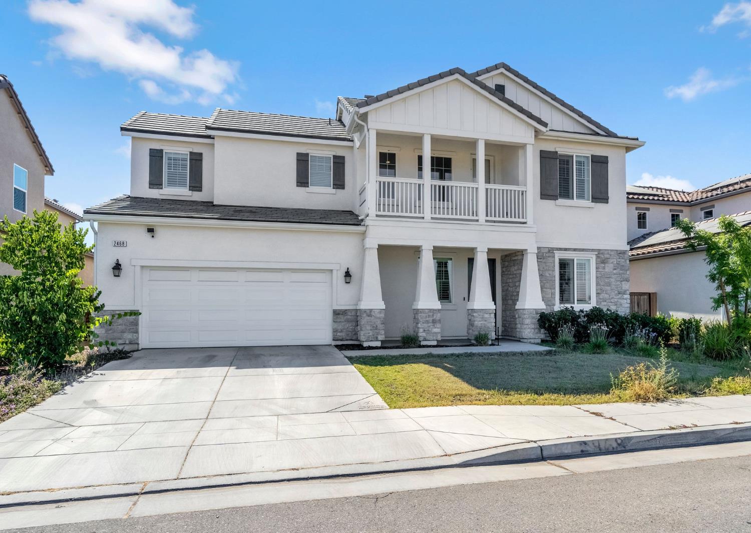 2468 Montana Ave, Clovis, CA 93619