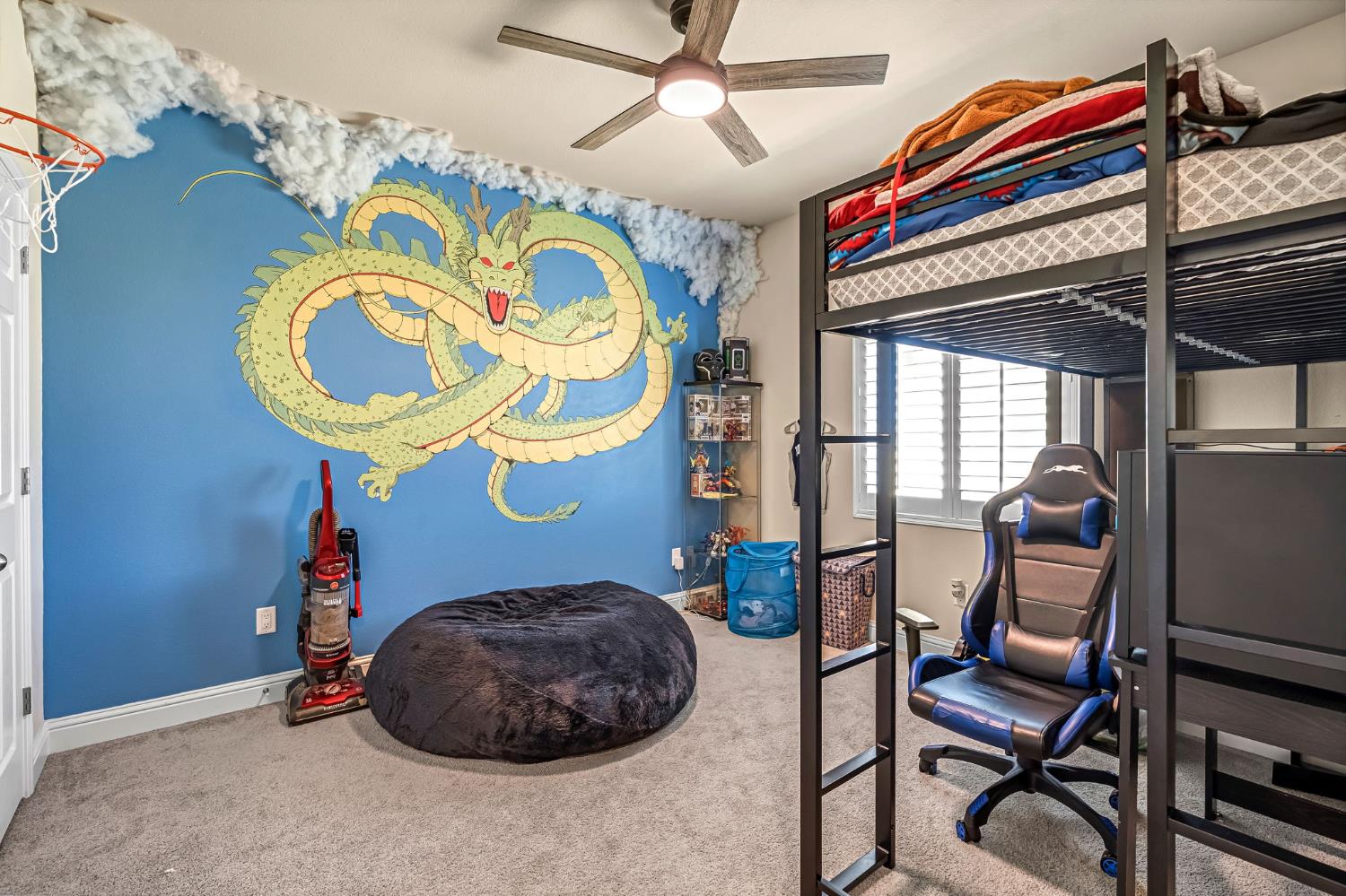 2468 Montana Ave, Clovis, CA 93619