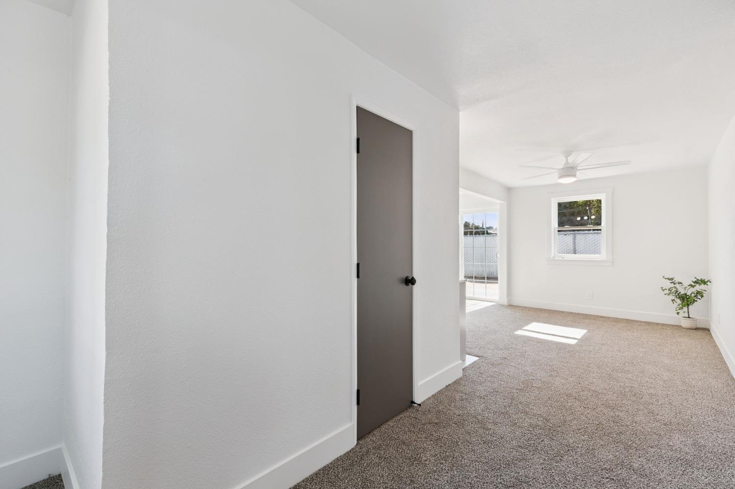 4749 E Montecito Ave, Fresno, CA 93702