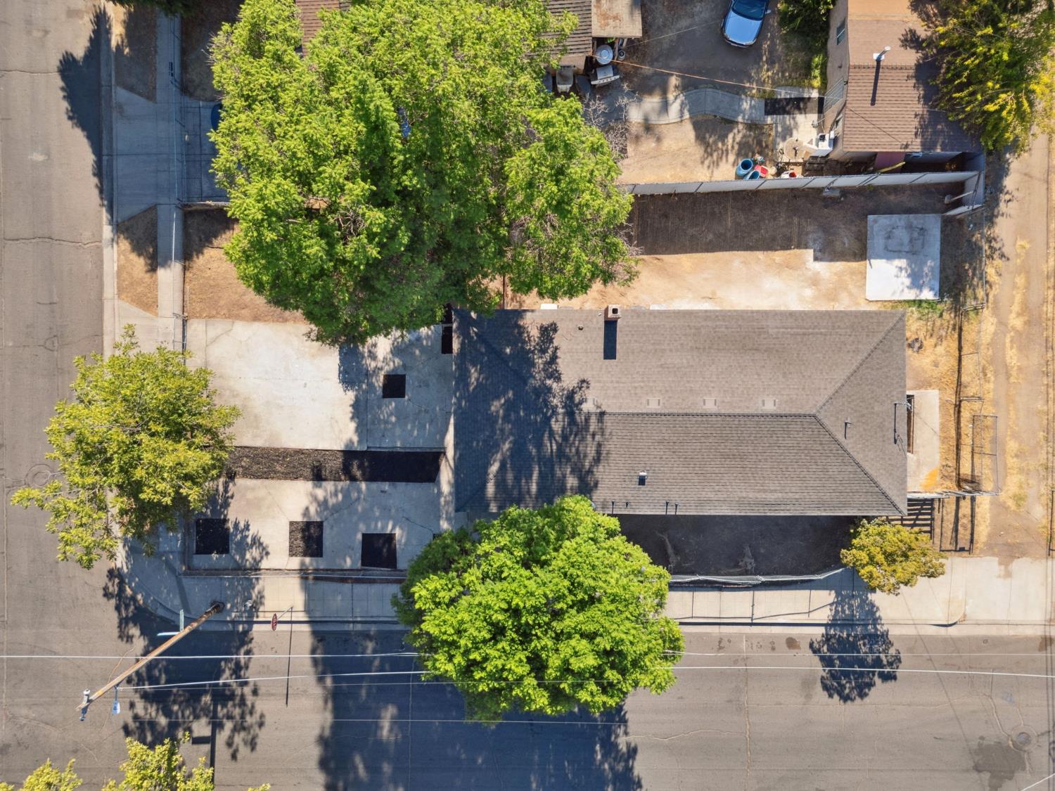 4749 E Montecito Ave, Fresno, CA 93702