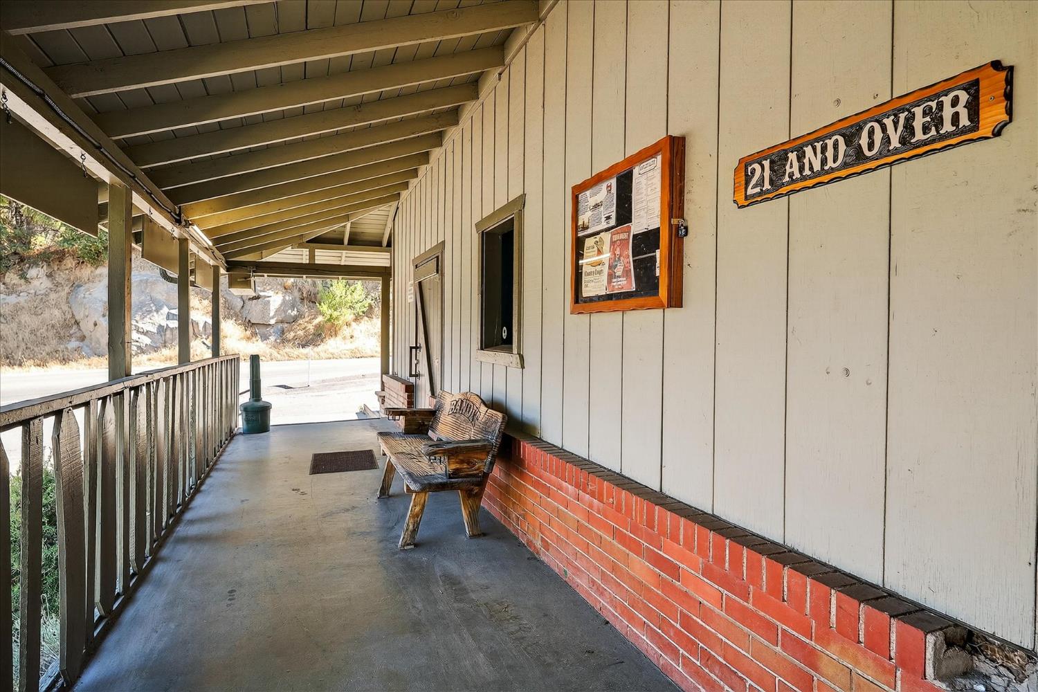 42155 Highway 41, Oakhurst, CA 93644