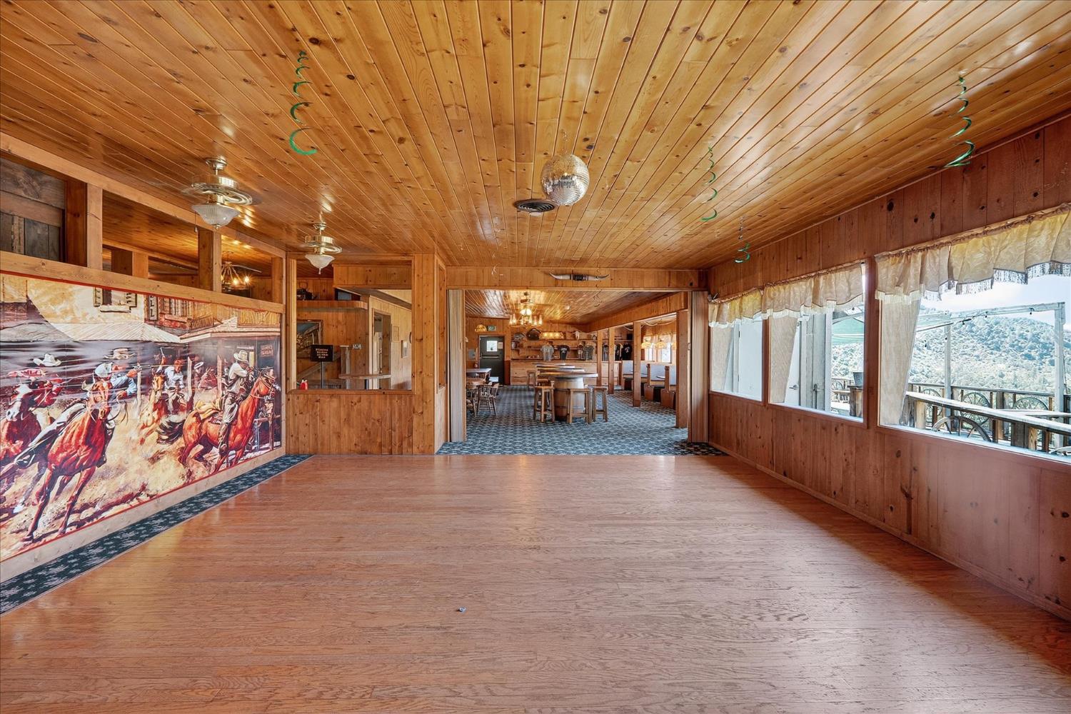 42155 Highway 41, Oakhurst, CA 93644