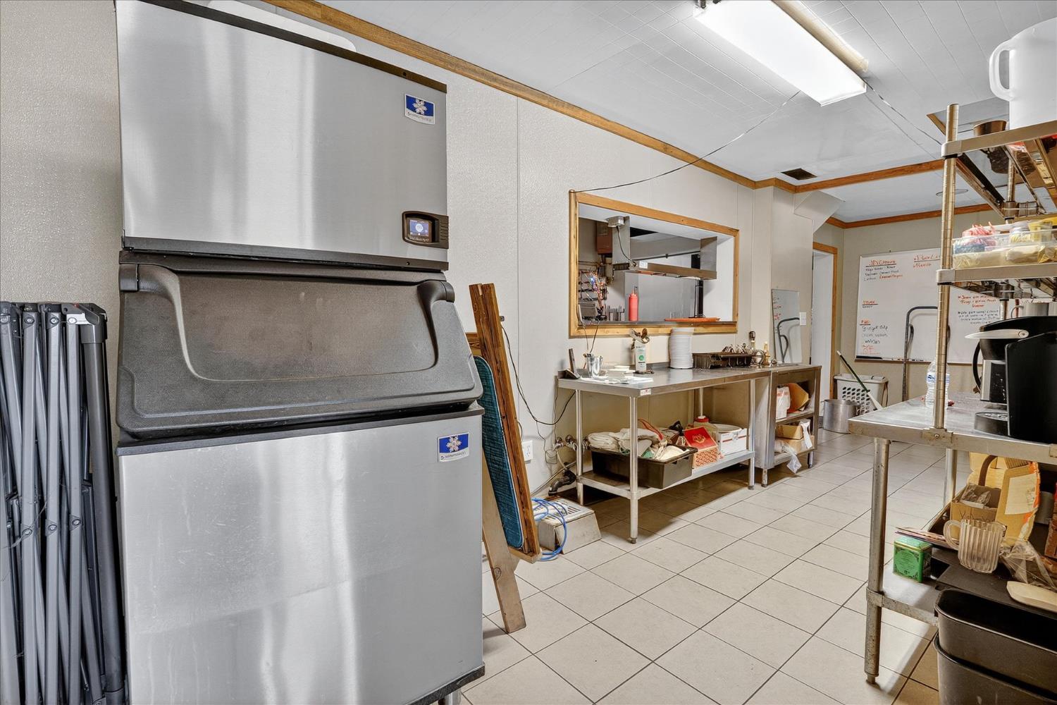 42155 Highway 41, Oakhurst, CA 93644