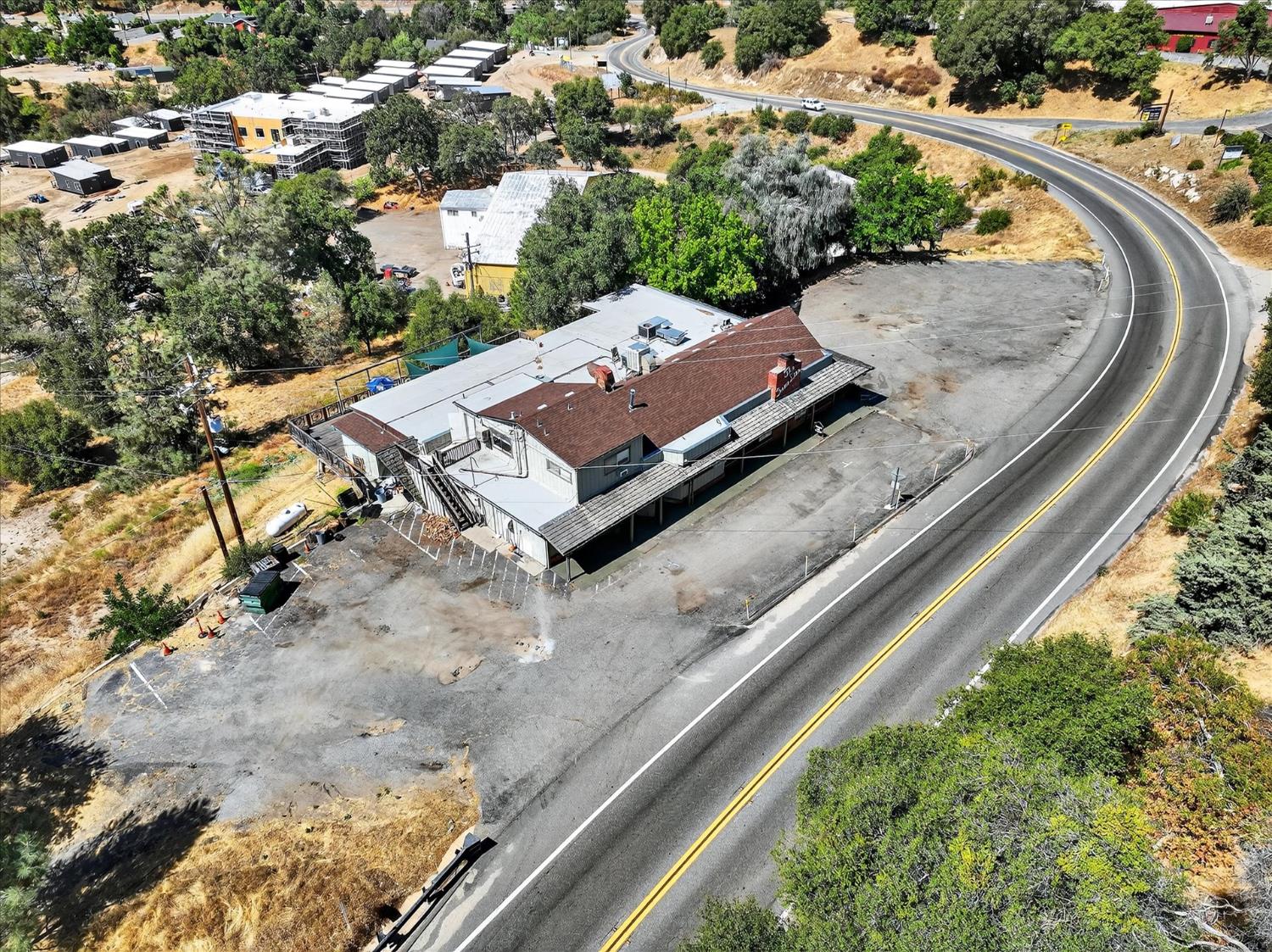 42155 Highway 41, Oakhurst, CA 93644