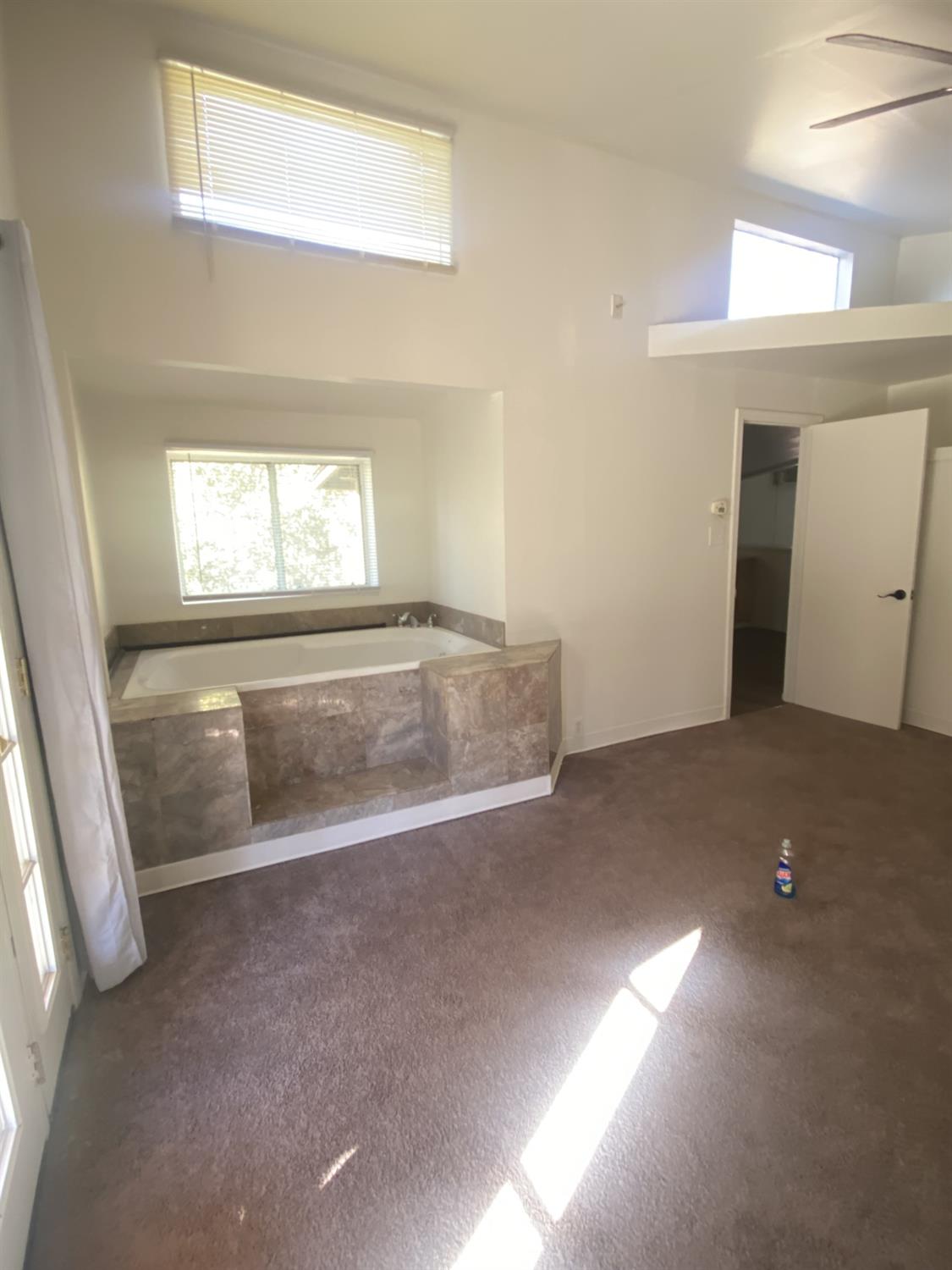 49832 Road 426, Oakhurst, CA 93644
